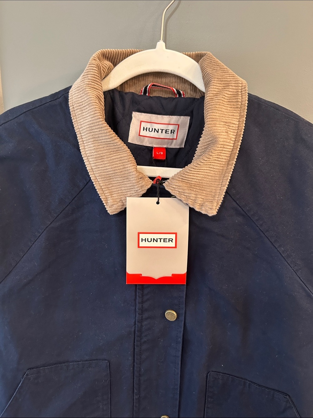 Hunter Navy women’s  Jacket with Tan Corduroy Collar Size large New! - Picture 2 of 8